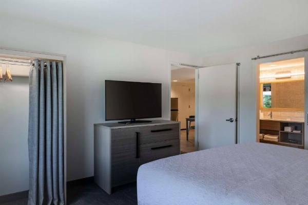 Home2 Suites By Hilton East Haven New Haven image 23